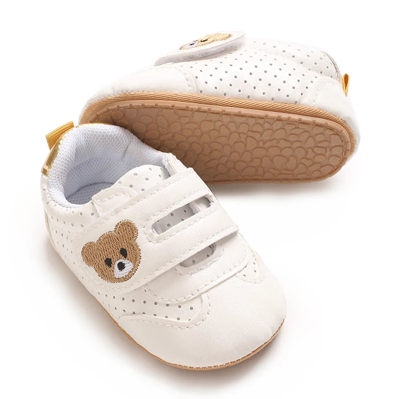 Spring And Autumn Style Newborn Sneakers for 0-12 Months, Featuring Cute Bear Embroidery, Soft Rubber Soles for Comfort And Slip